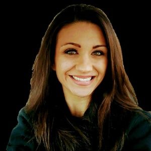 Meet your Posher, Rayna